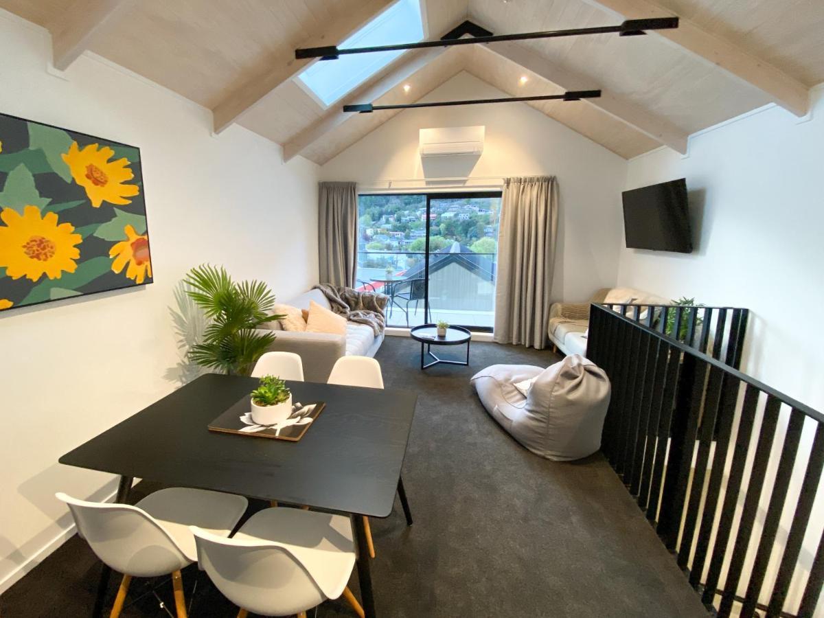 Modern 2-Bedroom Apartment 7-Mins Walk To Queenstown Zewnętrze zdjęcie