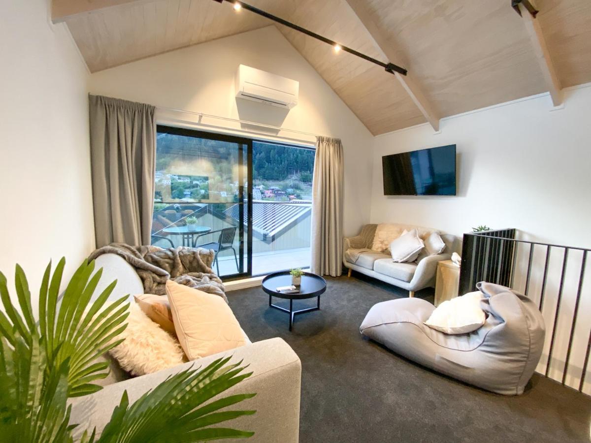 Modern 2-Bedroom Apartment 7-Mins Walk To Queenstown Zewnętrze zdjęcie